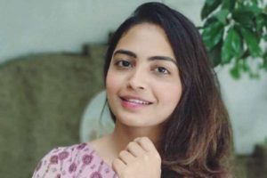 బిగ్ బాస్ హారిక కెరీర్‌తో ఆడుకున్న టీఆర్ఎస్ నేతల వర్గపోరాటం..!