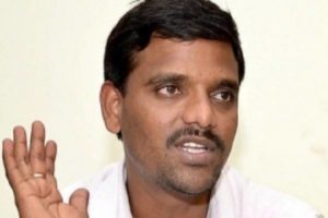“మల్లన్న పోల్” చుట్టూ ఇక తెలంగాణ రాజకీయం ! కేటీఆర్‌కు సంఘిభావం..
