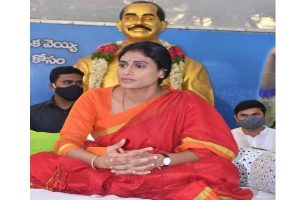 ఆర్కే పలుకు : ఏపీకి వెళ్లాలని షర్మిలకు సలహాలు..!