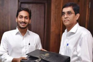 కాగ్ రిపోర్టును అసెంబ్లీలో ప్రవేశపెట్టని సర్కార్..!