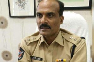 ఎస్పీ అమ్మిరెడ్డిని కాపాడారా..? బలి చేస్తున్నారా..?