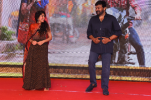 సాయి ప‌ల్ల‌వితో క‌లిసి స్టెప్పులు వేయాలని ఉంది:  చిరంజీవి