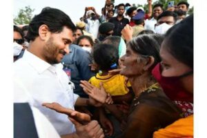అలాంటి పరామర్శలతో బాధితులకు భరోసా వస్తుందా !?