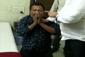 ఆ “గుప్తా”ను చితక్కొట్టించి..సారీ చెప్పించుకున్న వైసీపీ పెద్దలు!