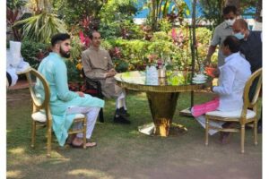 ఇంకా “టైం” ఉందన్న కేసీఆర్, ధాక్రే !