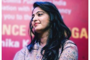 చెఫ్‌గా మారిపోయిన‌ అనుష్క‌