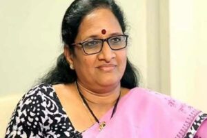 వాసిరెడ్డి పద్మ పై విశాఖలో సెటిల్మెంట్ ఆరోపణలు  !