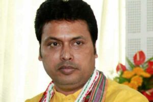 మరో  సీఎంను మార్చేసిన బీజేపీ !
