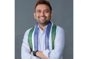 లోకేష్‌ను అలా తిట్టగానే ఇలా కార్పొరేషన్ పదవి !