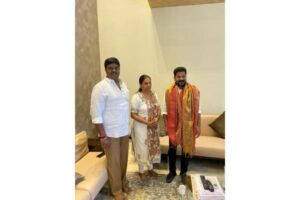 పీజేఆర్ కొడుకు దూరమైతే.. కుమార్తెను కాంగ్రెస్‌లో చేర్చుకున్న రేవంత్