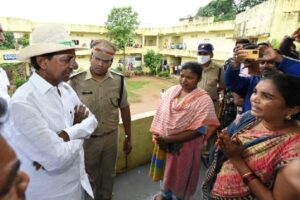 కేసీఆర్ పొలిటికల్  “క్లౌడ్ బరస్ట్‌”  !