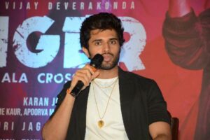 తేజ దగ్గర సహాయ దర్శకుడిగా విజయ్ దేవరకొండ