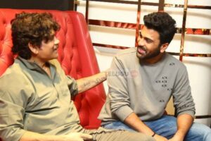 నాగ్‌ని ఏడిపించేసిన శ‌ర్వా