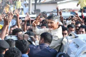 ఎడిటర్స్ కామెంట్ : బటన్ రాజ్ !