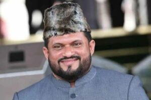 అనర్హతా వేటుపై వెనక్కి.. కానీ రాహుల్‌పై కాదు !