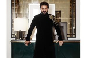 ఎన్టీఆర్ సూటుపై ‘పులి’,,  కార‌ణం ఇదే!
