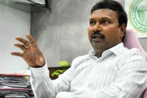 తెలంగాణ హెల్త్ డైరక్టర్ తాయత్తు వైద్యం !
