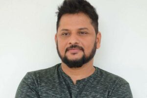 వేళ్ల‌న్నీ… సురేంద‌ర్ రెడ్డి వైపే!