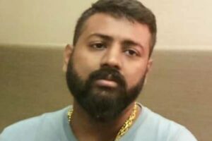 సుఖేష్ లేఖల పేరుతో బ్లాక్ మెయిలింగ్ కామెడీ !