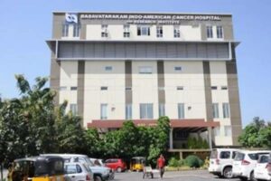 దేశంలోనే నెంబర్ 2 బసవతారకం ఆస్పత్రి – బాలకృష్ణకు చంద్రబాబు ప్రశంసలు !