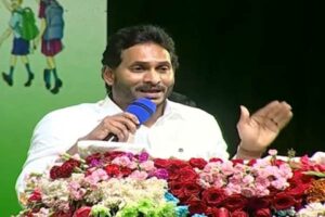 మీడియా వాచ్ :  పెత్తందారు జగన్‌ని ప్రజల ముందు పెట్టిన ఈనాడు!