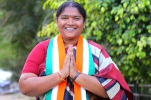 సీతక్కను ఓడించేందుకు హద్దులు లేని బీఆర్ఎస్ ప్రయత్నాలు