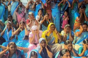 అంగన్వాడి పోరాటం అదుర్స్ – ఉద్యోగులకు ధైర్యం లేదా ?