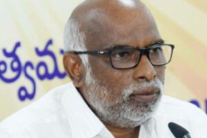 డొక్కా లాంటి లీడర్లకు వైసీపీలో ఆ ట్రీట్‌మెంటే కరెక్ట్ !