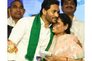 ఇప్పుడు అమ్మ కూడా  ఆ బిడ్డకు  వ్యతిరేకమే !
