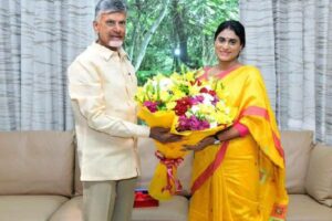 షర్మిల ఇన్విటేషన్ : జగన్ పరిశీలన – చంద్రబాబు భరోసా