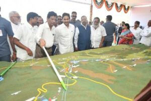 గుండ్లకమ్మ గేటు పెట్టడం చేతకాలేదు కానీ వెలిగొండ కట్టేశానంటే నమ్ముతారా !?