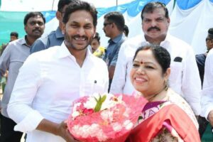 పార్లమెంటులో ప్రశ్నలు…ఆమెకు వెన్నతో పెట్టిన విద్య – విశాఖ ఎంపీ అభ్యర్థి ఝాన్సీలక్ష్మీ
