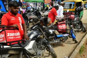 హైదరాబాద్ లో గిగ్ వర్కర్లుగా ఏపీ యువత !