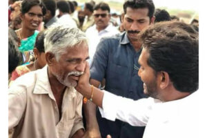 ఒకటో తేదీన పించన్లిస్తారా ? మరో 30 మంది వృద్ధుల బలి కోరతారా ?