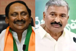 కాళ్లు పట్టుకోవడంలో పెద్దిరెడ్డి ఎక్స్‌పర్ట్ –  కిరణ్ చెప్పిన ఫ్లాష్  బ్యాక్ !