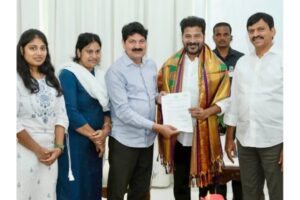 అంతని ఇంతని ఒక్క ఎమ్మెల్యేను చేర్చుకున్నారు !