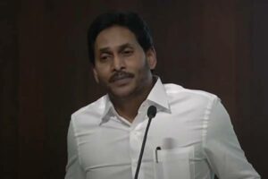 సేమ్ మేనిఫెస్టో : ఆశలు వదిలేసుకున్న జగన్ !