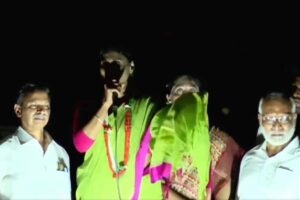 సెంటిమెంట్‌తో కొడుతున్న షర్మిల – భారతి ఏం చేస్తారో !?