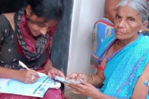 వృద్ధుల ప్రాణాలతో రాజకీయం – ఇంత క్రూరమా ?