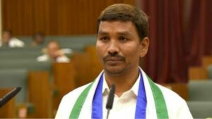 బరి తెగించిన వైసీపీ ఎమ్మెల్యే…యువతితో అసభ్య ప్రవర్తన..!!