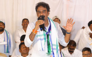 పిన్నెల్లి అరెస్ట్… వైసీపీ సమర్దిస్తుందా..?