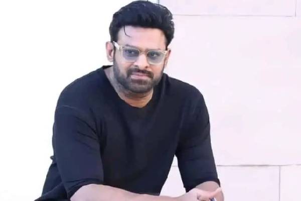 ప్ర‌భాస్ బ‌ర్త్ డే.. ఇంట్లోనే హంగామా