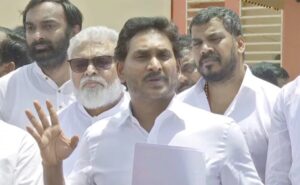 బెయిల్ వ‌స్తే కేసు కొట్టేసిన‌ట్లేనా…? జ‌గ‌న్ వితండవాదం