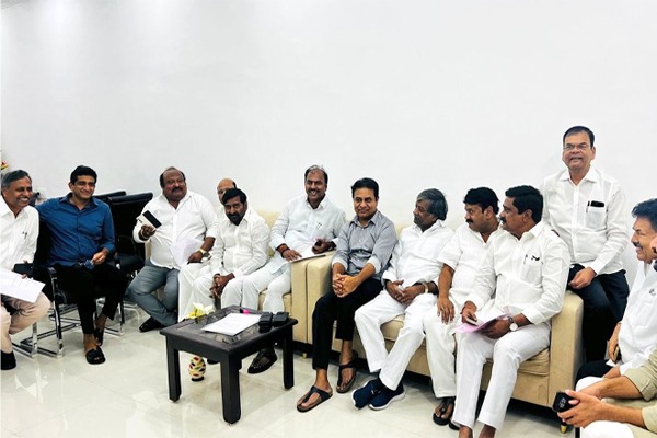 mla bandla krishna mohan reddy back to brs