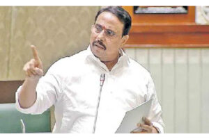 బూతు లీడర్లకు పోలింగ్  బూతుల్లోనే శిక్ష !