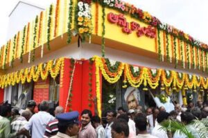 అన్న క్యాంటీన్లపై వైసీపీ ఫేక్ దాడి