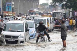 ఎందుకింత నిర్ల‌క్ష్యం…?  హైద‌రాబాద్ ట్రాఫిక్ పై జ‌నం ఫైర్