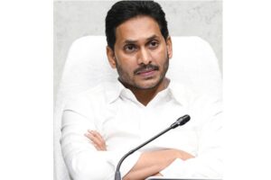 జగన్ స్వార్థరాజకీయాలకు బలి పశువులు వాలంటీర్లు!