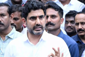 గుడ్లవల్లేరు కాలేజీలో కెమెరాలు లేవు, వీడియోలు లేవు :  నారా లోకేష్