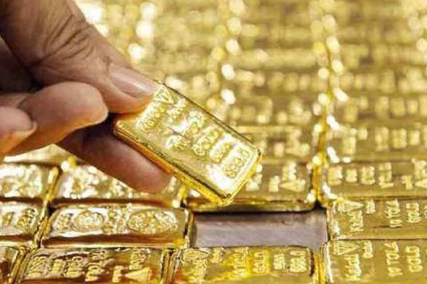 బంగారం తగ్గుతుంది – వెండి పెరుగుతుంది !